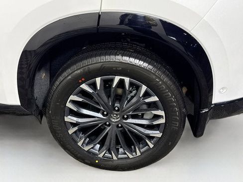 New 2026 Nissan Rogue Platinum w/ Tech Package image 9