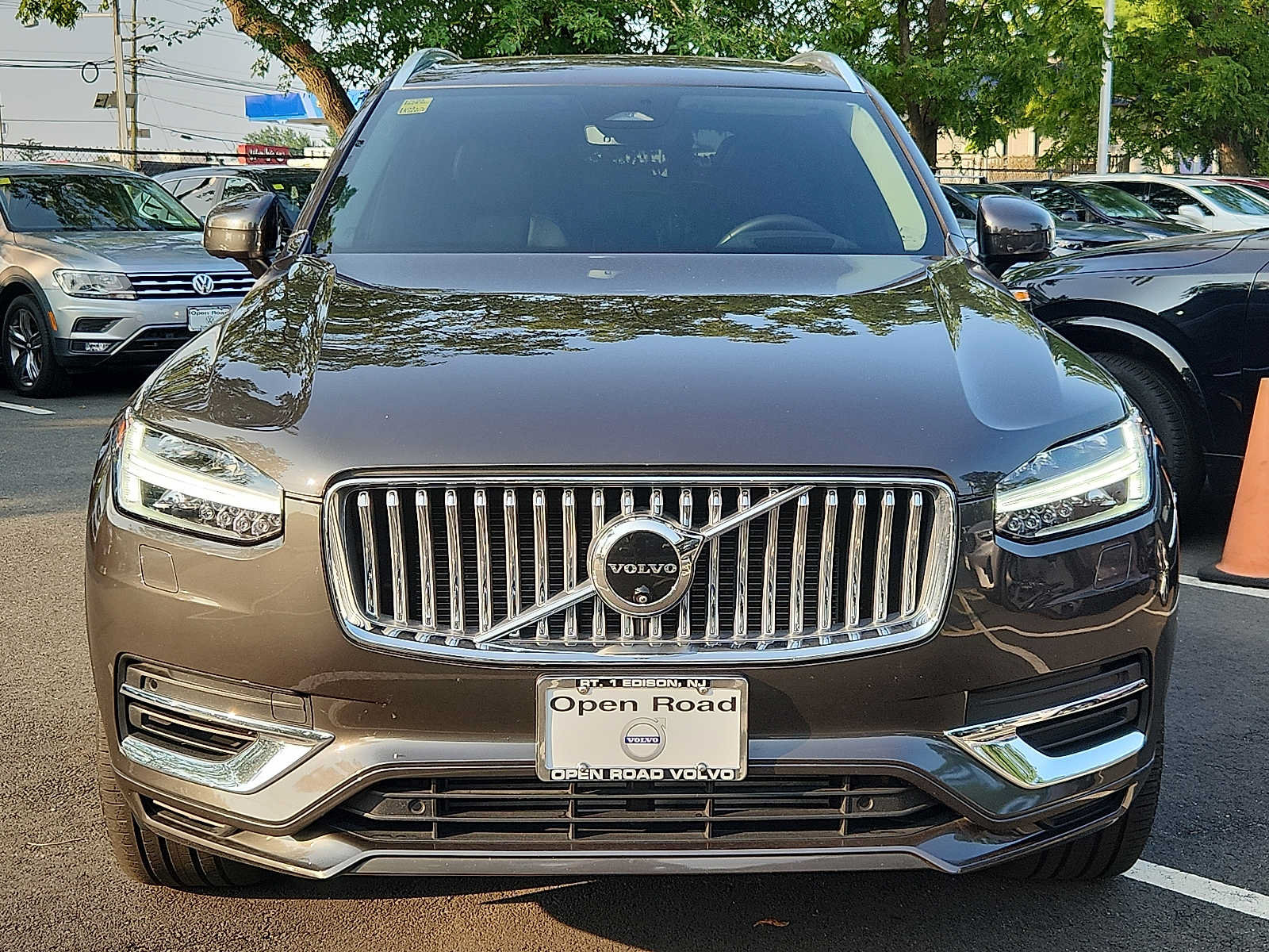 Certified 2024 Volvo XC90 T8 Ultimate w/ Protection Package Premier AWD/4WD image 2