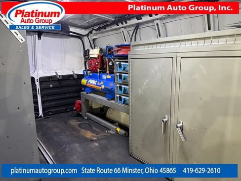 Used 2017 Chevrolet Express 3500 Extended RWD image 35