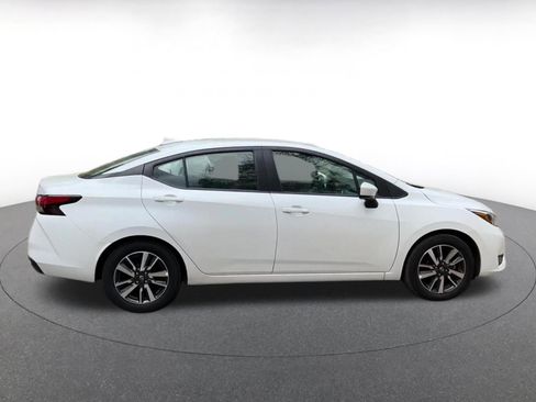 Used 2025 Nissan Versa SV image 16