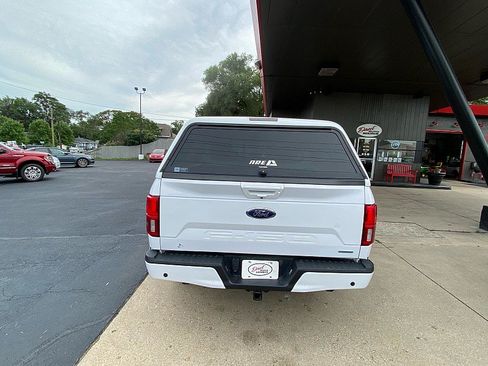 Used 2018 Ford F150 Lariat w/ Equipment Group 502A Luxury AWD/4WD image 2