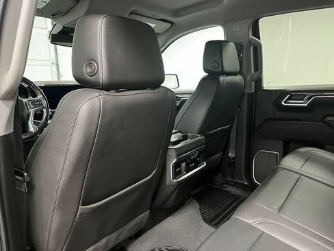 Used 2022 Chevrolet Silverado 1500 LTZ AWD/4WD image 45