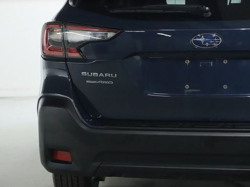 Used 2023 Subaru Outback Premium image 43