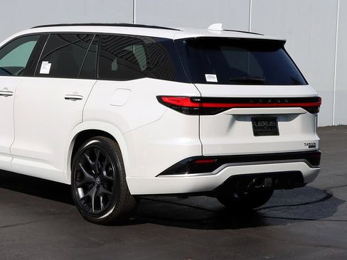 New 2026 Lexus TX 500h AWD w/ Technology Package image 9
