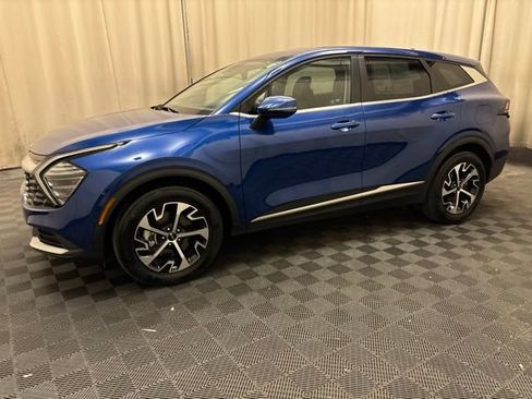 Certified 2025 Kia Sportage EX FWD image 8