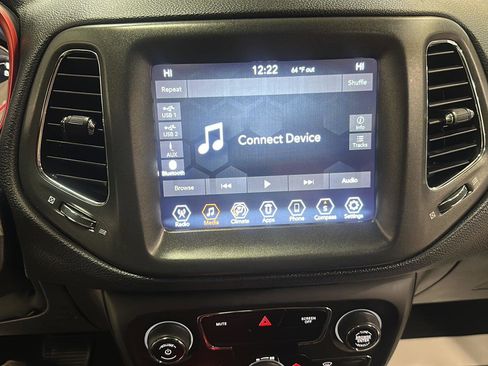 Used 2020 Jeep Compass Trailhawk image 19