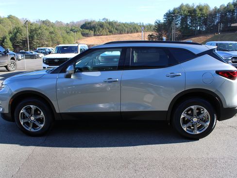 Used 2024 Chevrolet Blazer LT w/ Convenience Package image 6