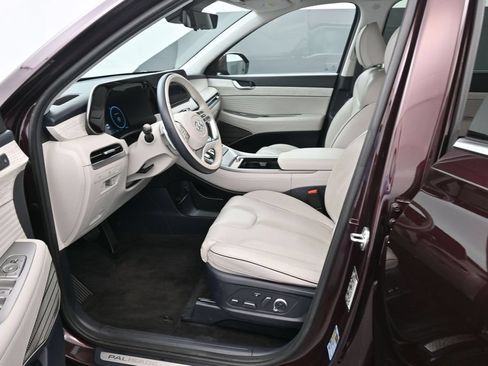 Used 2024 Hyundai Palisade Calligraphy FWD image 16