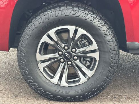 Used 2021 Chevrolet Colorado Z71 w/ Safety Package image 25