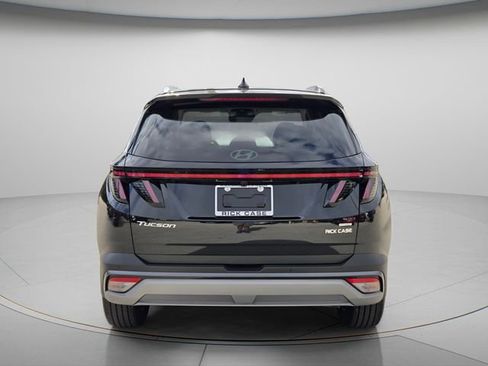 Used 2025 Hyundai Tucson Limited AWD/4WD image 4