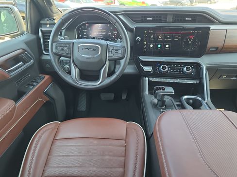 Used 2026 GMC Sierra 1500 Denali Ultimate AWD/4WD image 8
