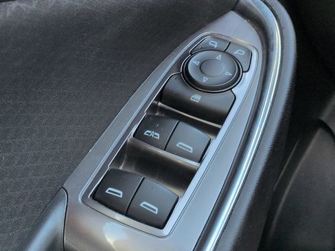 Used 2020 Chevrolet Malibu LT FWD image 25