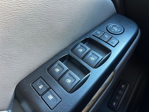 Used 2019 GMC Yukon XL Denali w/ Open Road Package image 44