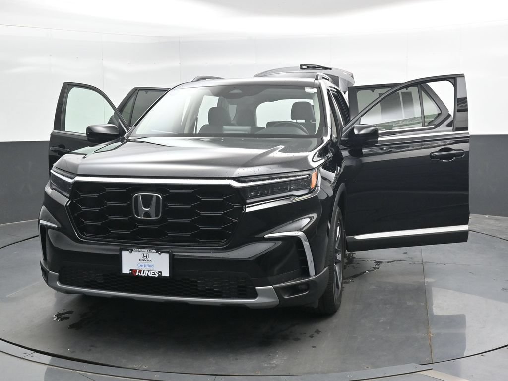 Used 2025 Honda Pilot Touring image 41
