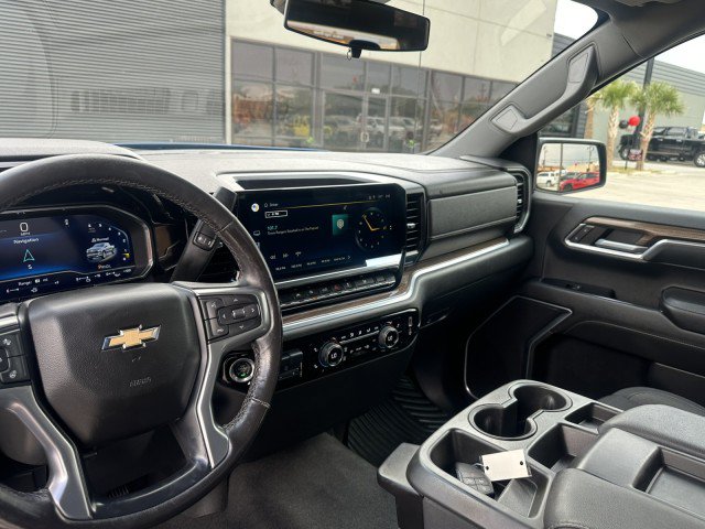 Used 2022 Chevrolet Silverado 1500 LT RWD image 13