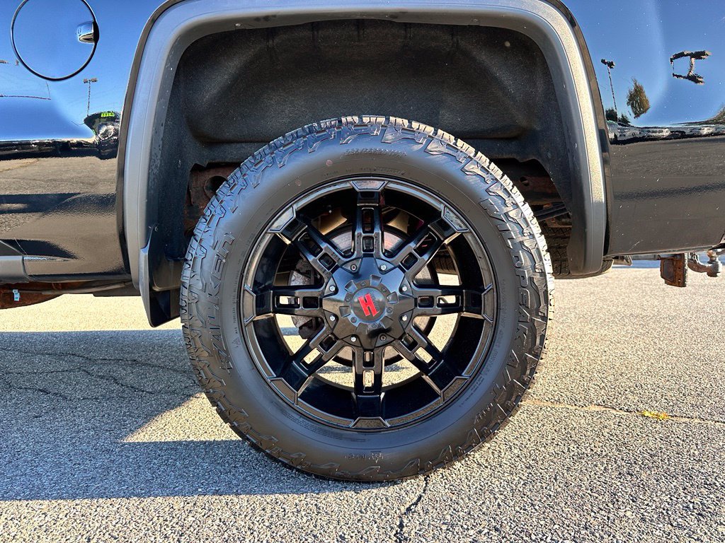 Used 2018 GMC Sierra 1500 SLT w/ SLT Preferred Package AWD/4WD image 44