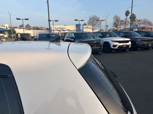 Used 2014 Volkswagen Golf TDI image 16