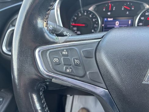 Used 2019 Chevrolet Equinox LT image 23