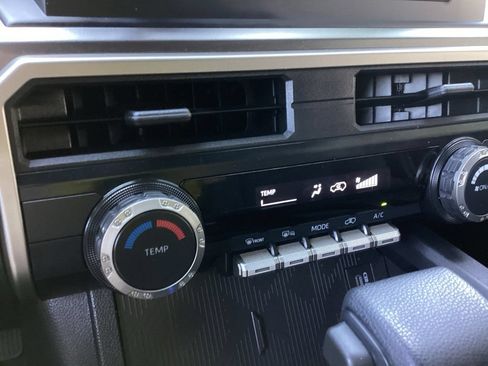 Used 2025 Toyota 4Runner SR5 AWD/4WD image 17