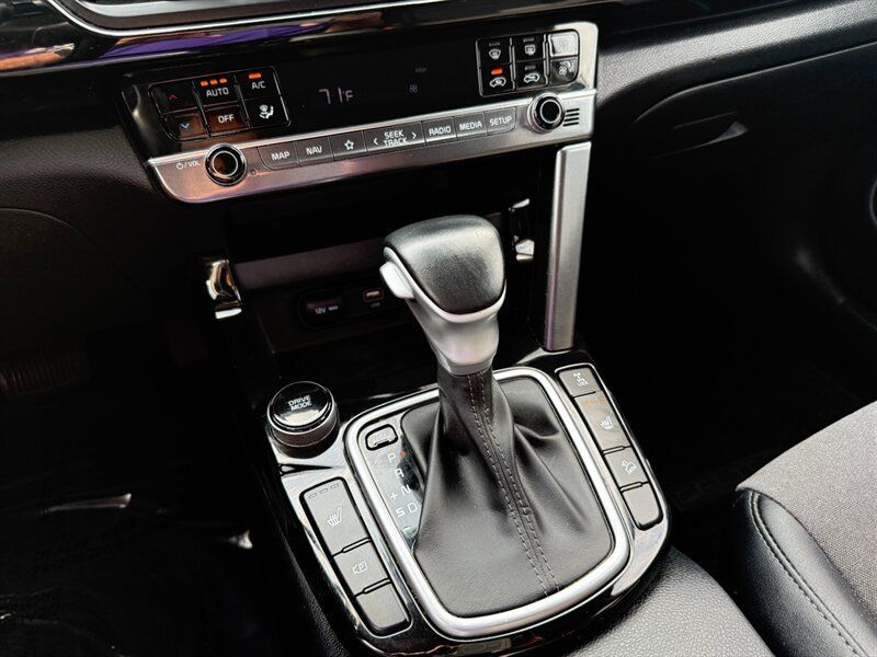 Used 2024 Kia Seltos S AWD/4WD image 19