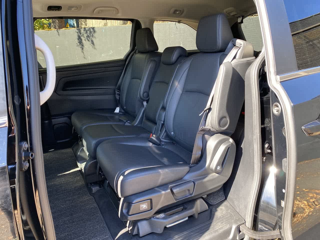 Used 2025 Honda Odyssey EX-L image 16