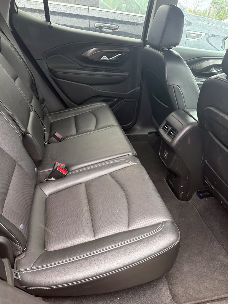 Used 2023 GMC Terrain SLT w/ Elevation Edition AWD/4WD image 5