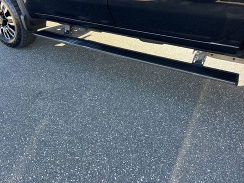 Used 2024 GMC Sierra 3500 Denali Ultimate image 26