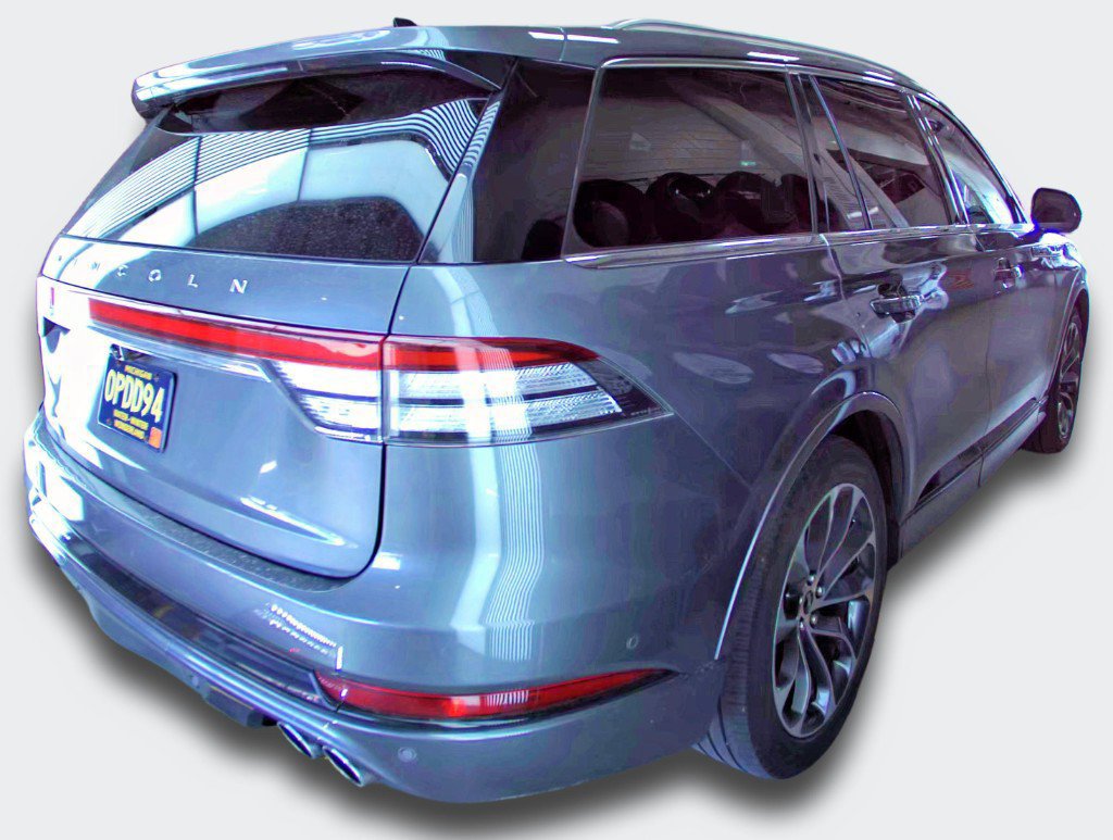 Used 2021 Lincoln Aviator Grand Touring w/ Equipment Group 302A AWD/4WD image 3