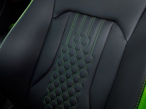 Used 2025 Lamborghini Urus SE image 54