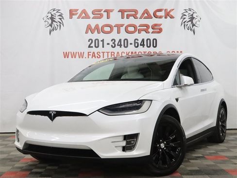Used 2020 Tesla Model X Long Range AWD/4WD image 1