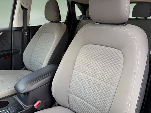 Used 2021 Ford Escape SE w/ Convenience Package image 18