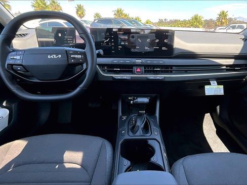 Certified 2025 Kia K4 EX image 11