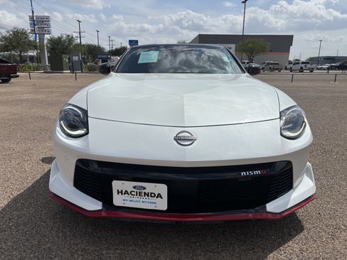 Used 2024 Nissan Z NISMO w/ Floor Mat Package image 6