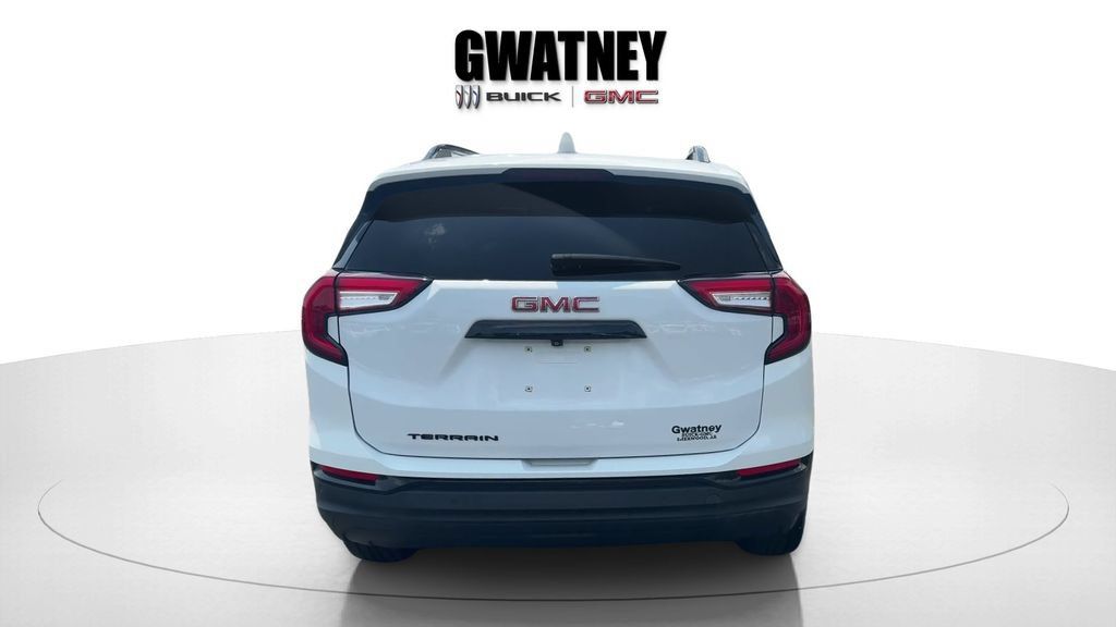 Used 2022 GMC Terrain SLT w/ Elevation Edition FWD image 6