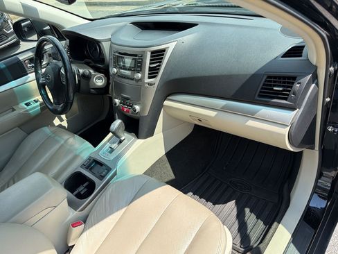 Used 2013 Subaru Outback 2.5i Premium w/ Popular Pkg 1B AWD/4WD image 28