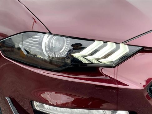 Used 2018 Ford Mustang GT Premium image 21