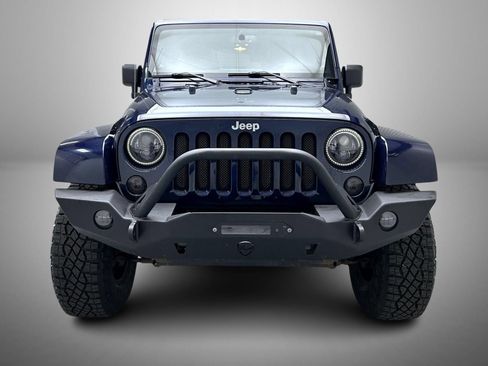 Used 2013 Jeep Wrangler Unlimited Sahara w/ Connectivity Group AWD/4WD image 2