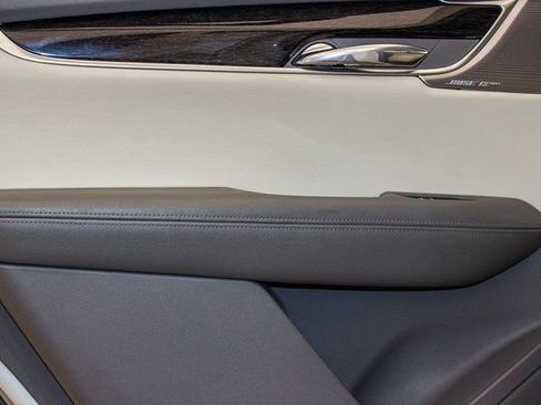 Used 2022 Cadillac XT6 Premium Luxury image 22