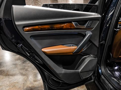 Used 2018 Audi Q5 2.0T Premium Plus w/ Premium Plus Package image 47