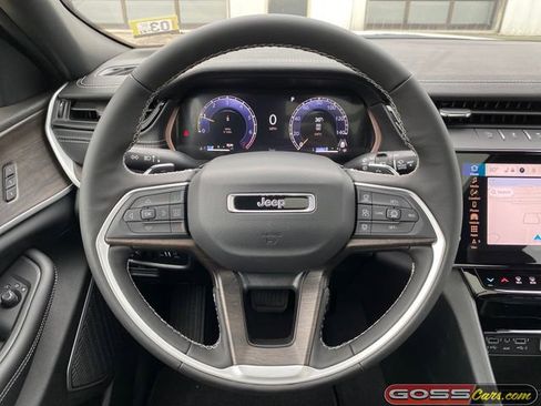 New 2026 Jeep Grand Cherokee Limited image 18