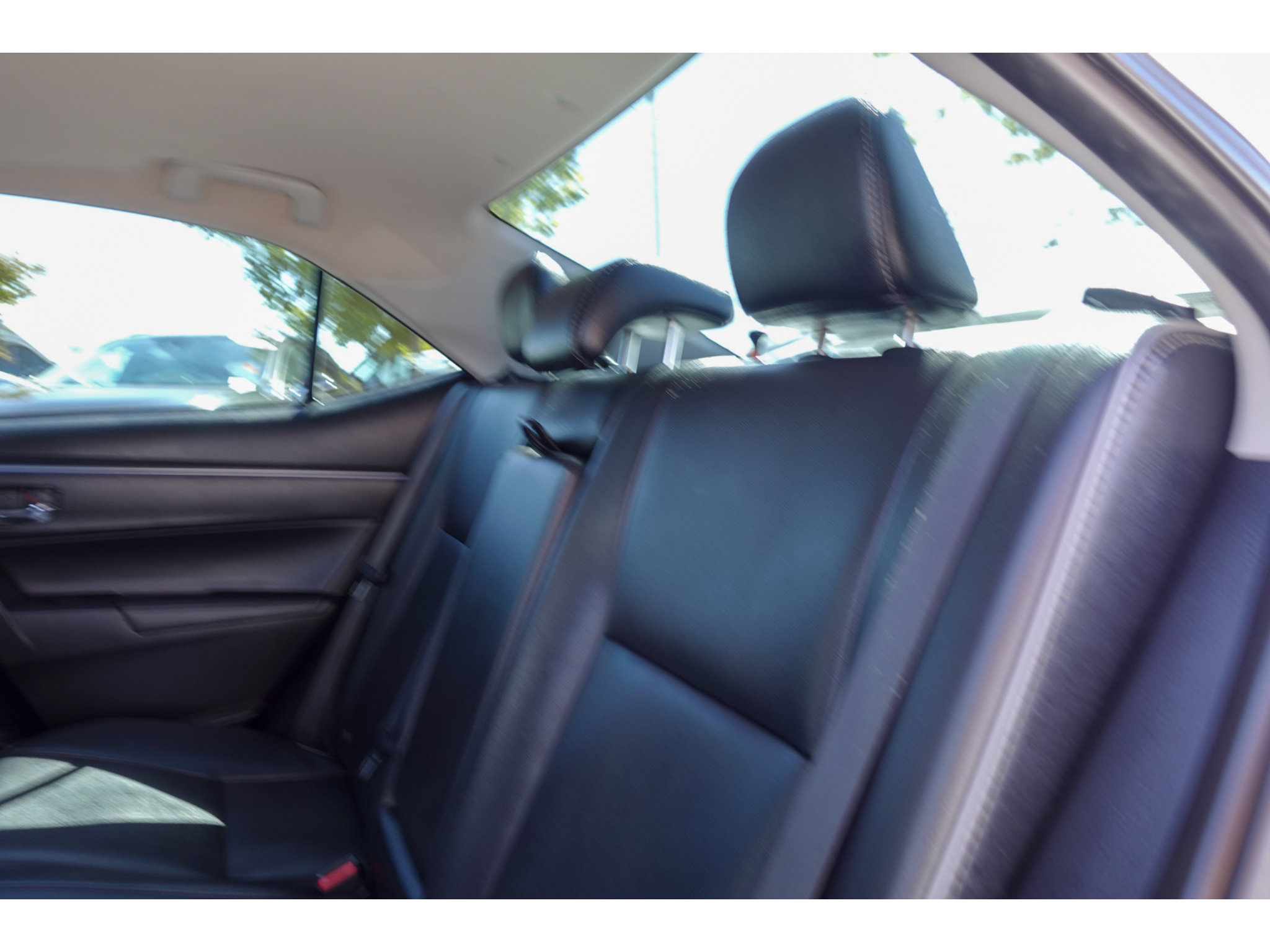 Used 2015 Toyota Corolla S Premium FWD image 23