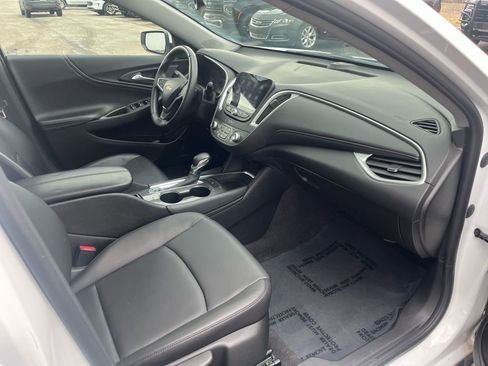Used 2022 Chevrolet Malibu LT w/ Leather Package image 23