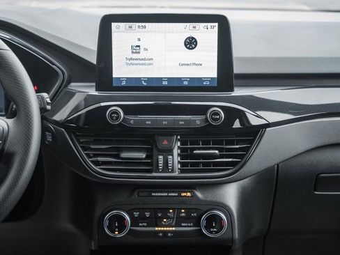 Used 2025 Ford Escape ST-Line image 24