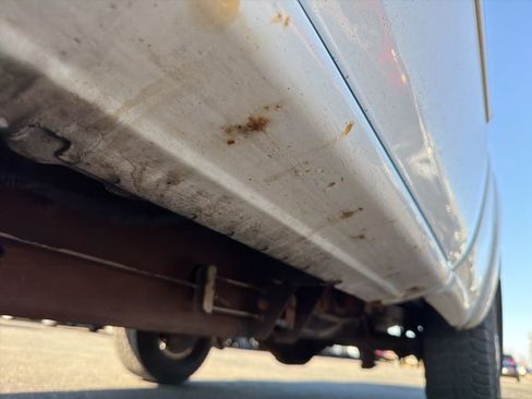 Used 2004 Chevrolet Silverado 2500 LT w/ Skid Plate Package image 27