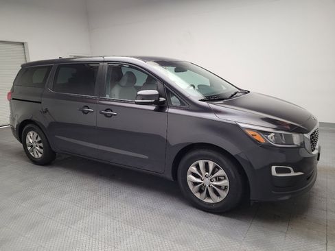 Used 2020 Kia Sedona LX FWD image 11