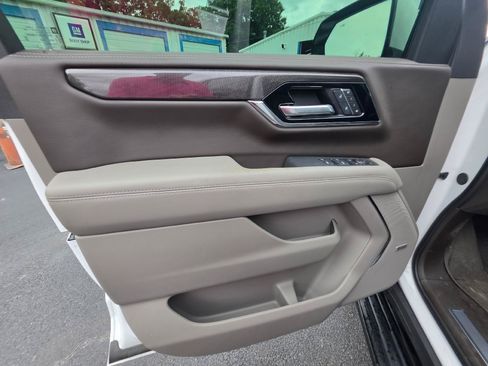 Used 2026 GMC Yukon Elevation w/ Elevation Premium Package AWD/4WD image 22