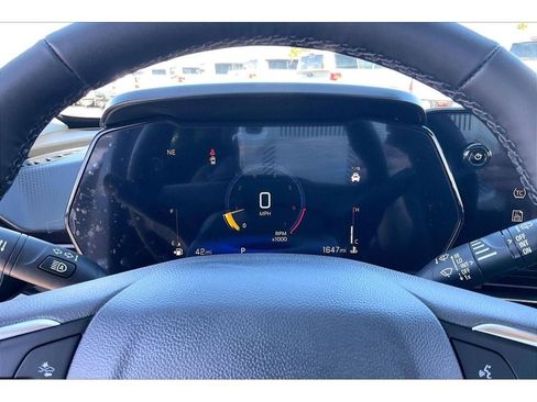 Used 2025 Chevrolet Trax ACTIV w/ Driver Confidence Package FWD image 22