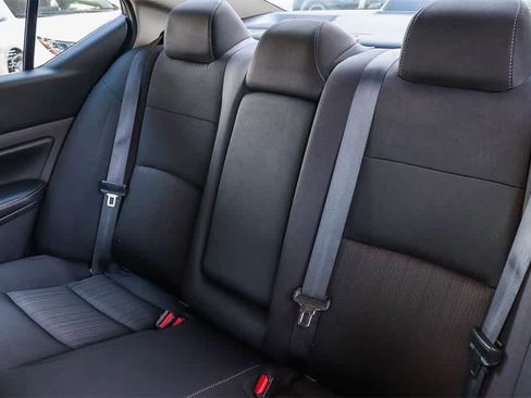 Used 2024 Nissan Altima 2.5 SV image 19