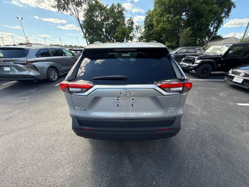 Used 2024 Toyota RAV4 XLE AWD/4WD image 2