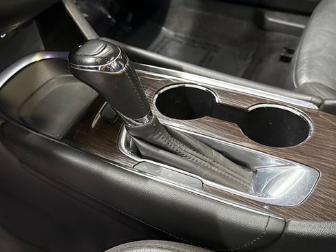 Used 2020 Chevrolet Malibu Premier image 22